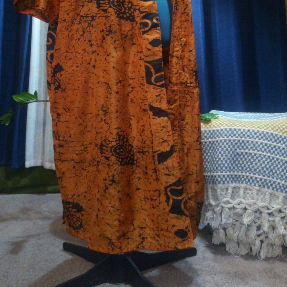 Silk-Blend Sari Duster Robe in Orange & Black New with Flaw - Picture 6 of 14